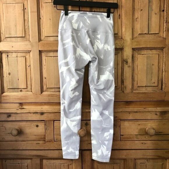 Lululemon 4 Wunder Under High-Rise Tight 25" *Full-On Luxtreme Flower Pop White - Picture 3 of 7